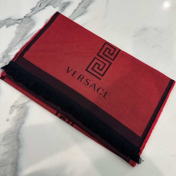 Versace Scarf - Picture 4 of 6